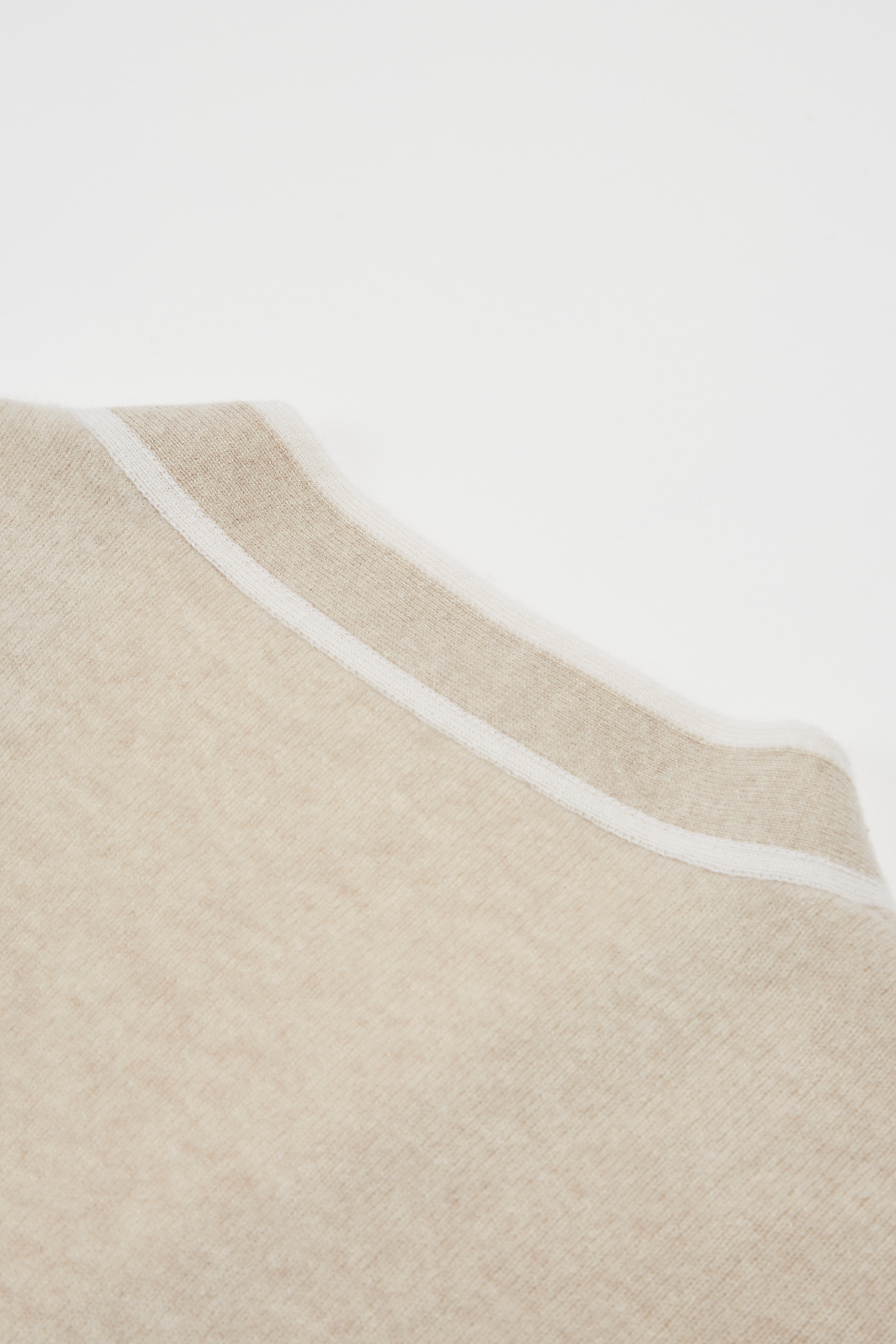 Premium 100% Cashmere Strick Cardigan Komfort und Raffinesse