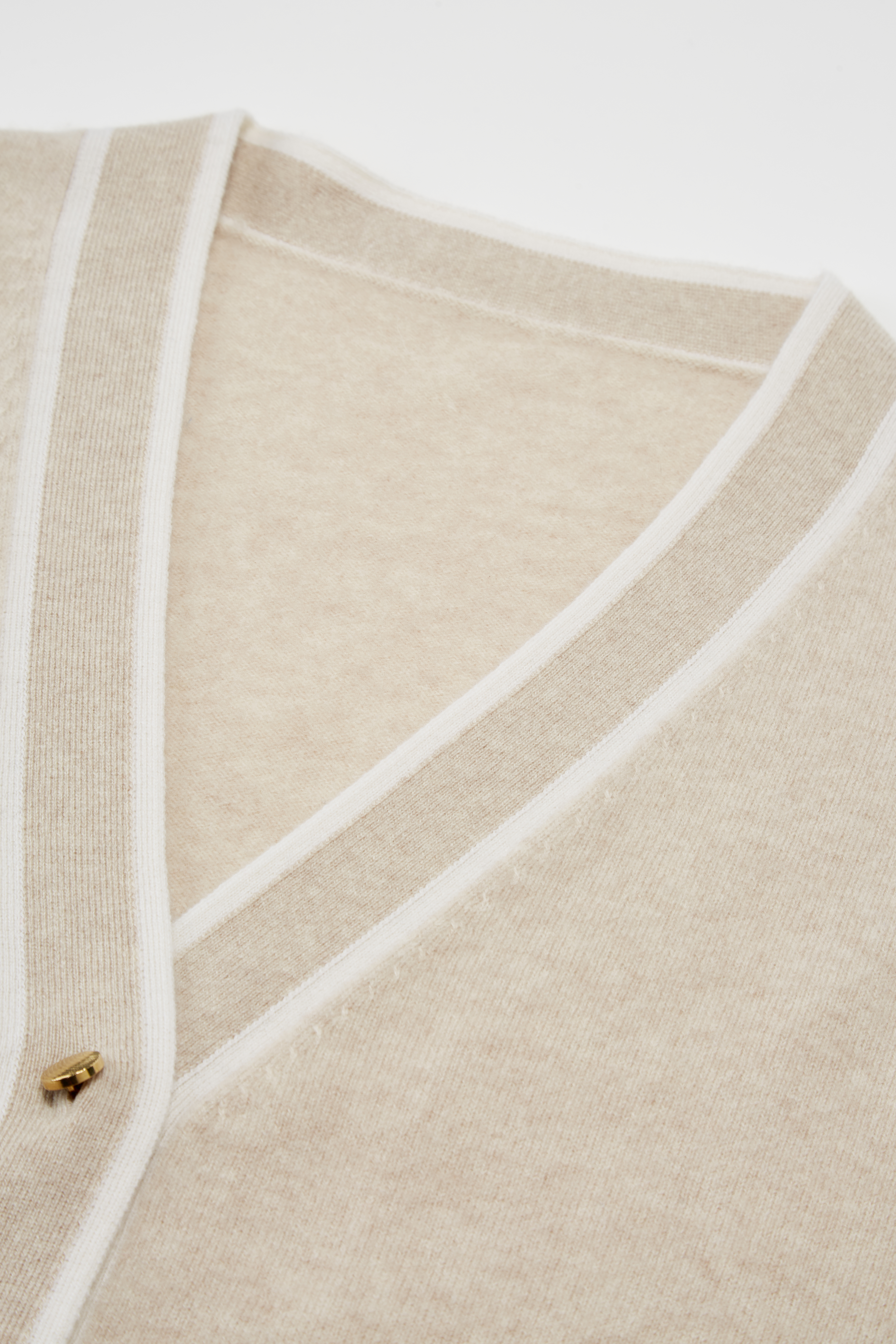 Premium 100% Cashmere Strick Cardigan Komfort und Raffinesse