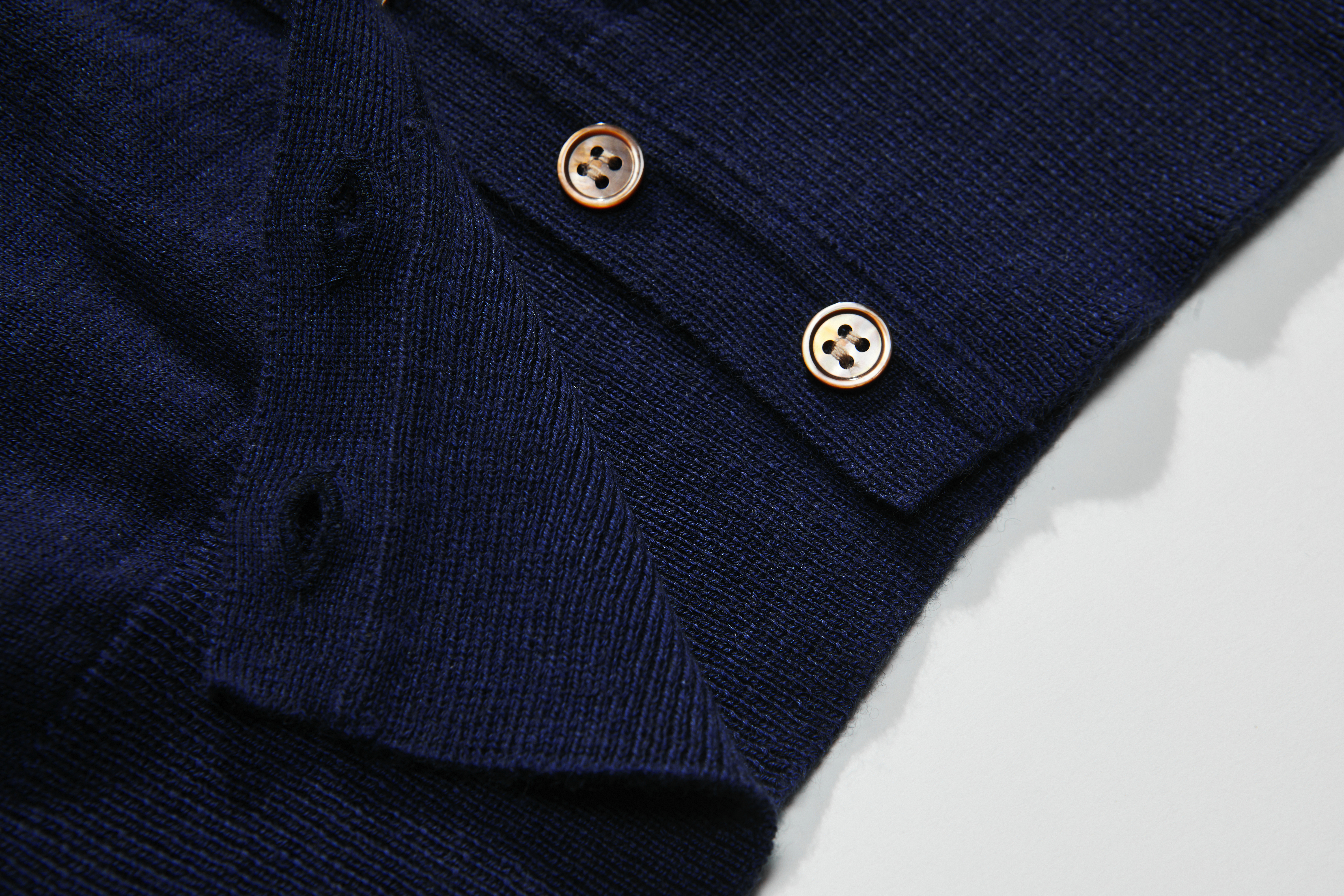 Klassische Navy Cashmere Cardigan