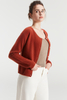 Reine gebürstete Kaschmir -Kaschmir -Runde Hals rotes Knopf -Strickjacke von Frauen