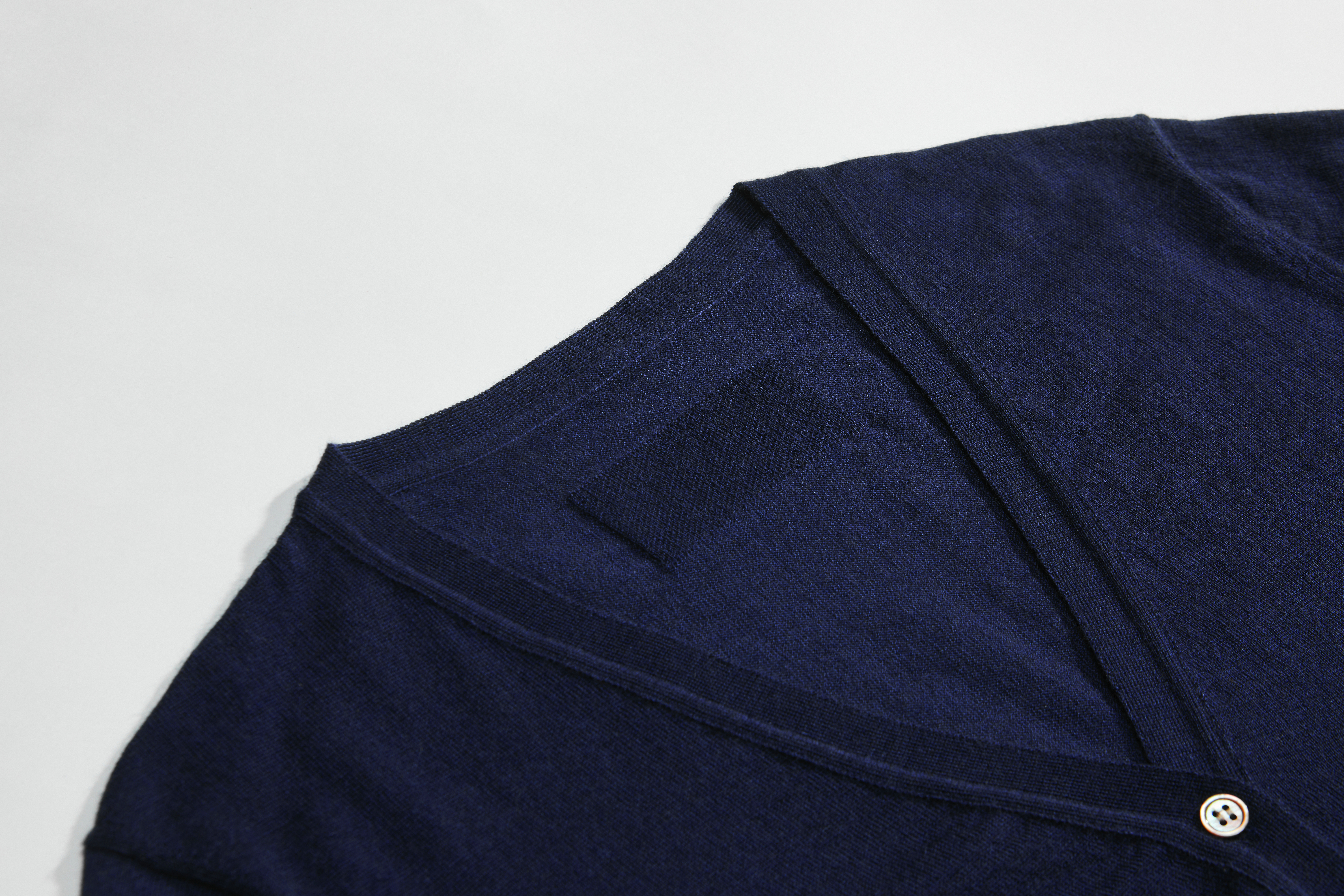 Klassische Navy Cashmere Cardigan