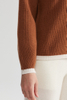 Dunkelbrauner Langarmpullover