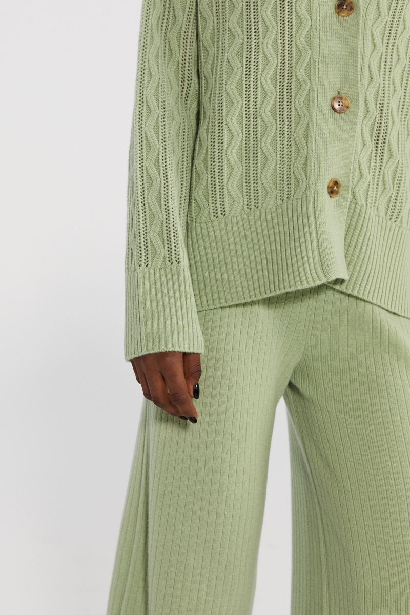 Chic Pure Cashmere Cardigan mit Knopf