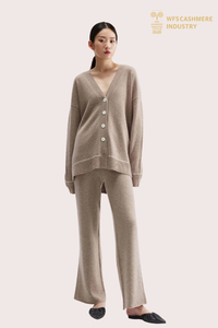 Hochwertiger Damen-Cardigan aus 100 % Kaschmir mit Knopfleiste vorne | OEM-Hersteller von Strickwaren