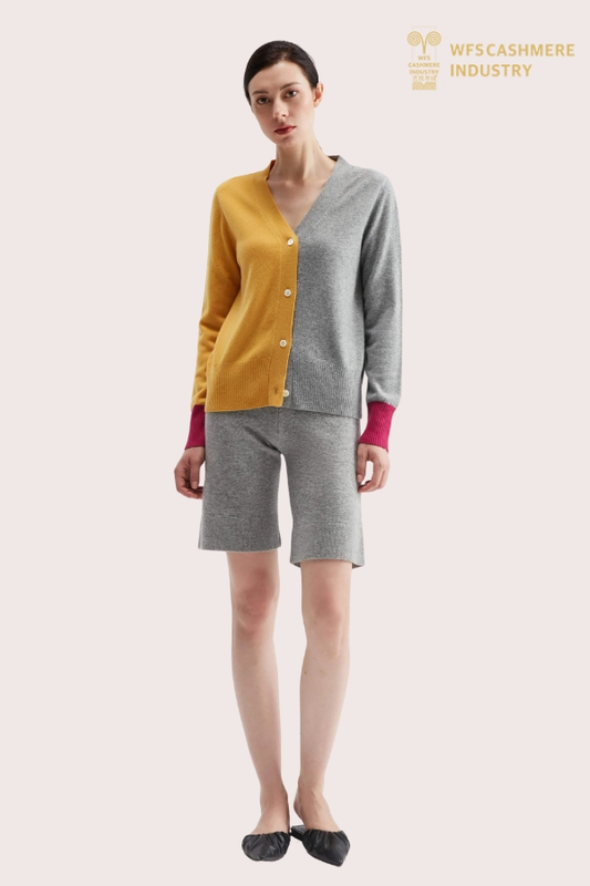 Maßgeschneiderte Strickjacke aus reinem Kaschmir mit V-Ausschnitt und Farbblock | OEM-Hersteller von Damenstrickwaren