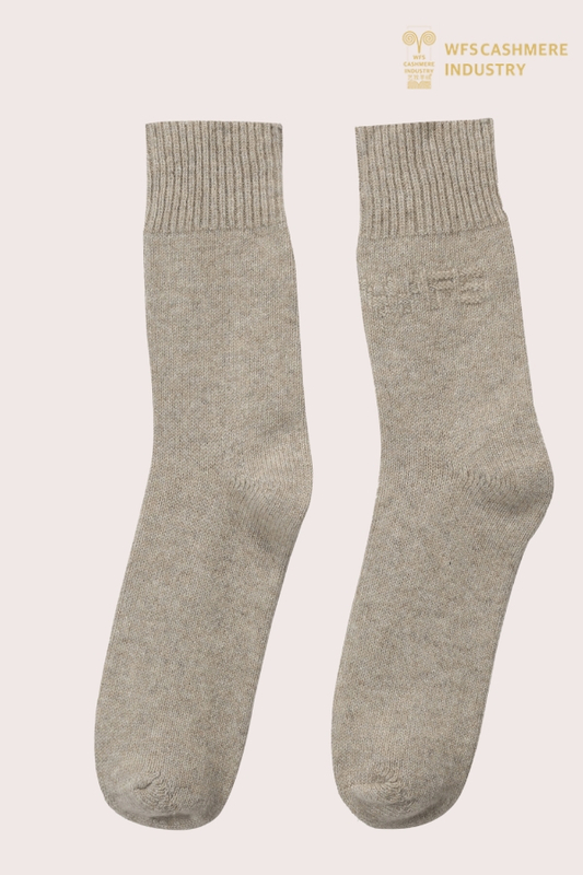 Luxuriöse Herren-Stricksocken aus Kaschmirmischung | Kundenspezifisches Zubehör OEM