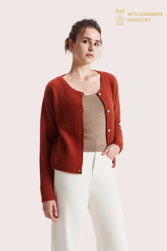 Damen-Cardigan aus reinem, gebürstetem Kaschmir mit Rundhalsausschnitt in Rot | Premium-Strickwarenhersteller