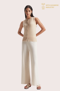 Premium Damen-Cardigan mit Knöpfen aus reinem Kaschmir | OEM/ODM-Lieferant für kundenspezifische Strickwaren