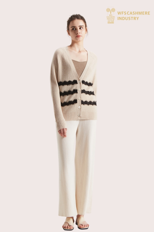 Damen-Cardigan mit V-Ausschnitt und Knöpfen aus reinem Kaschmir mit Weizenstreifen | OEM-Hersteller von kundenspezifischer Strickware
