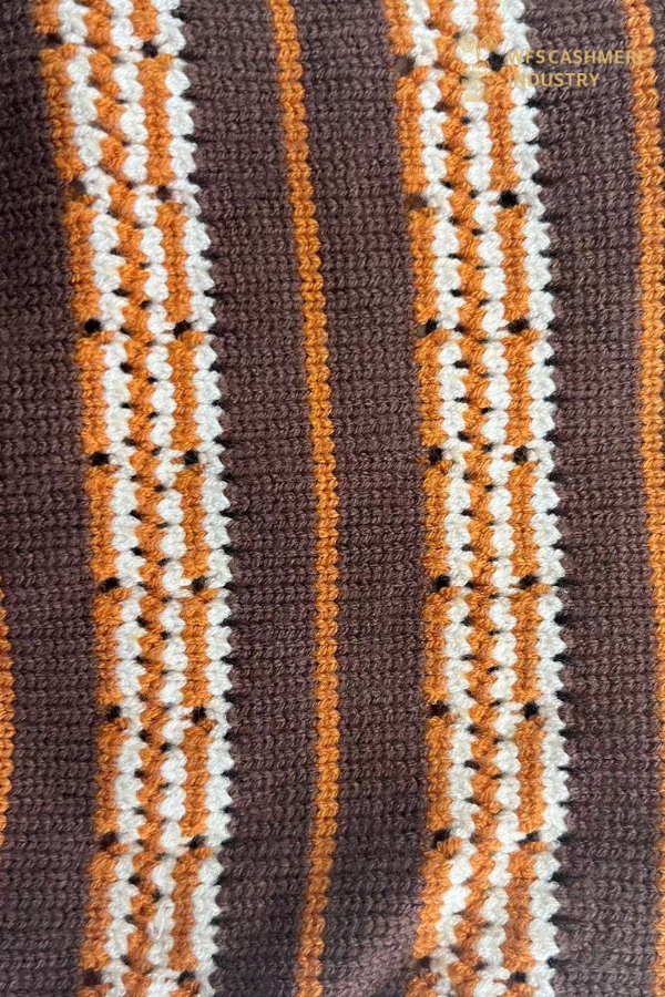 7GG Fair Isle-Schnürpullover für Haustiere | Heritage Outdoor Pet Strickwaren OEM