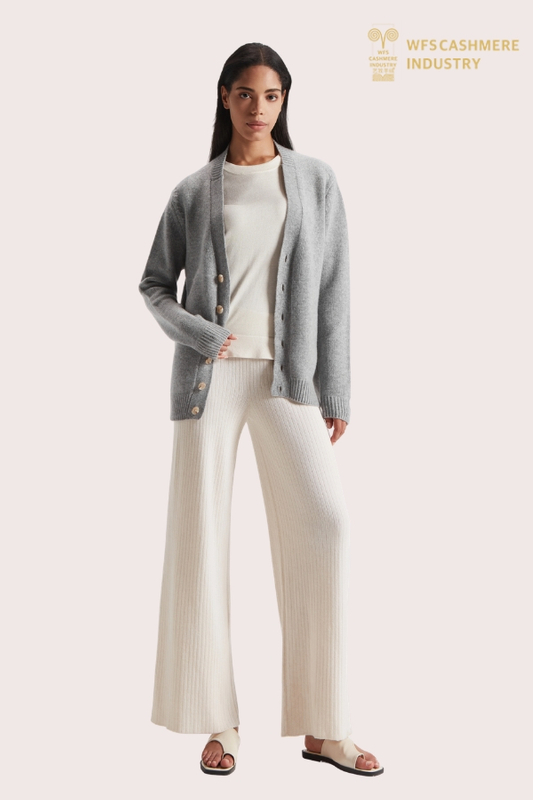Hochwertige Damen-Strickjacke aus reinem Kaschmir mit V-Ausschnitt | Maßgeschneiderte graue Strickwaren OEM/ODM-Hersteller