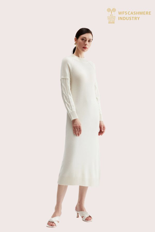 Luxuriöses Strickkleid aus 100 % Kaschmir für ultimativen Komfort